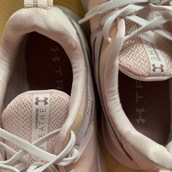 NWOT Under Armour Charged Breathe TR 2 Training Shoe sz 7.5 - Picture 7 of 8